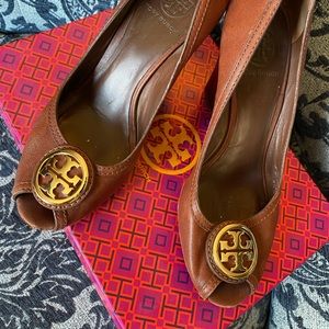 Tory Burch Soft Camel Leather Wedges